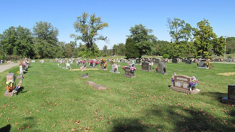 File:HillsboroCemetery42.JPG