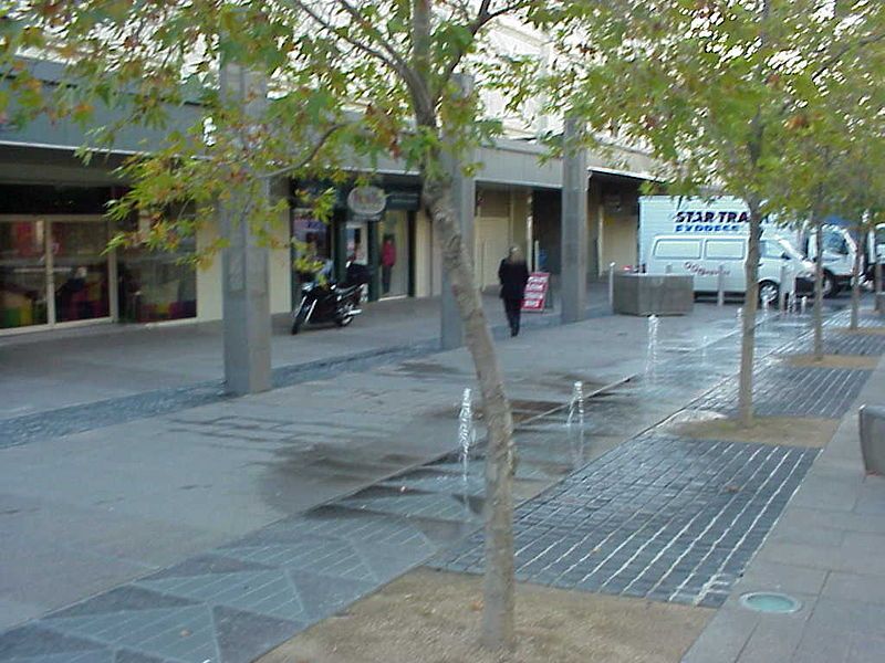 File:MarketSquareGeelongGardens.JPG