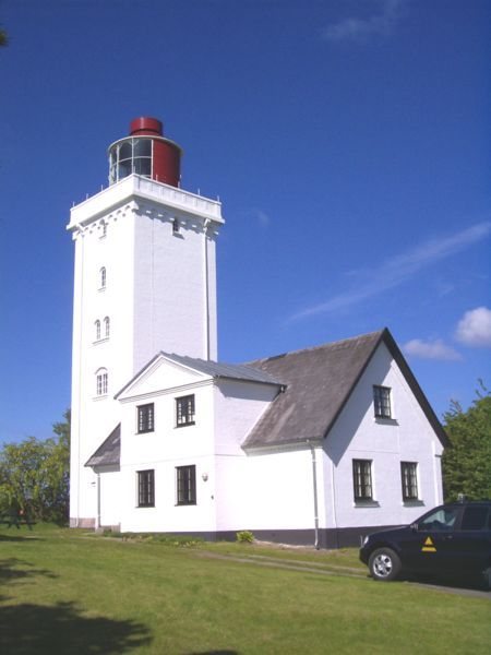 File:Nakkehoved-west-lighthouse02.jpg