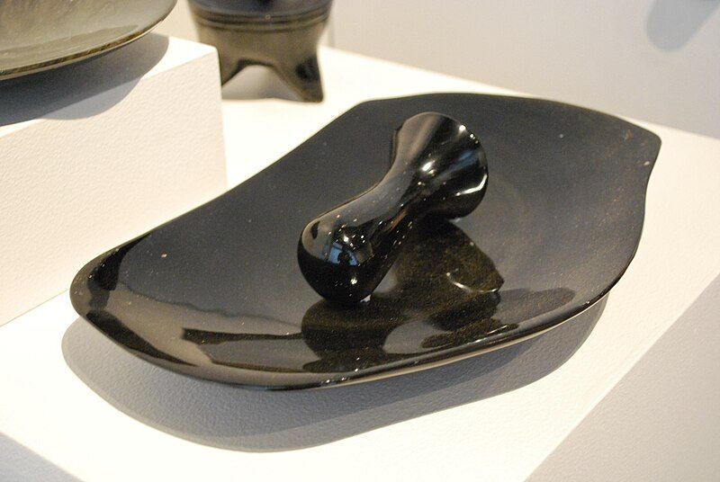 File:ObsidianPlatePestle03.jpg