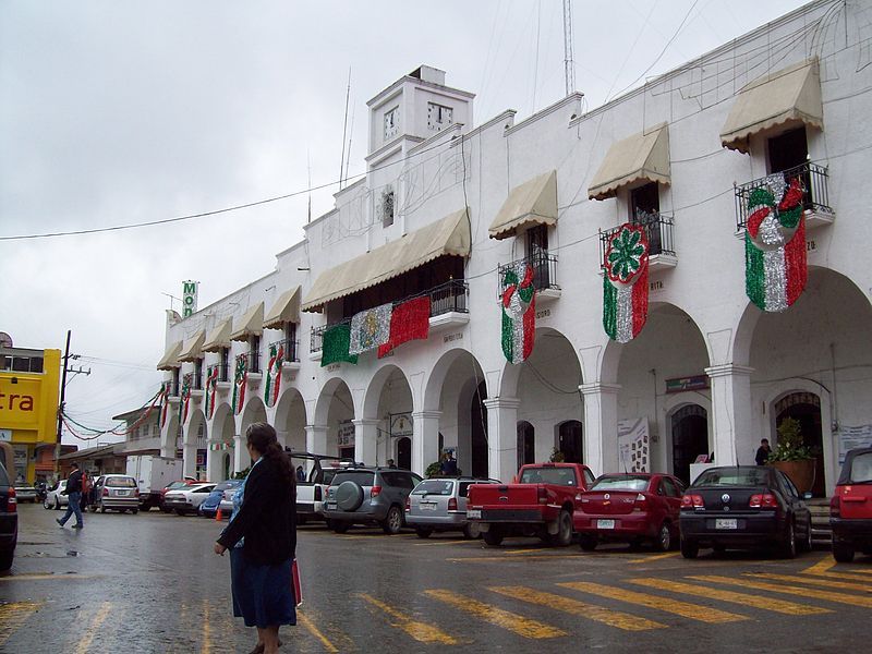 File:Palacio Municipal Xicotepec.JPG