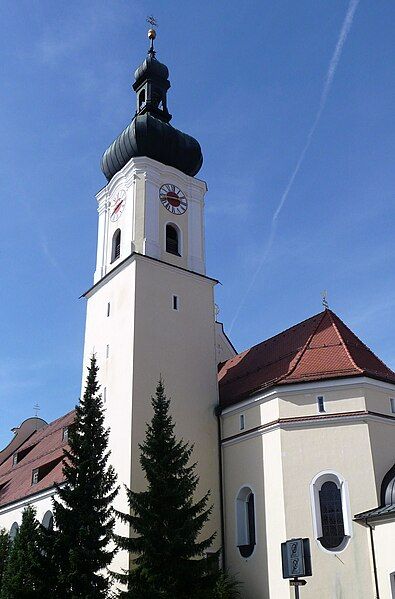 File:Pfarrkirche Grafenau.JPG