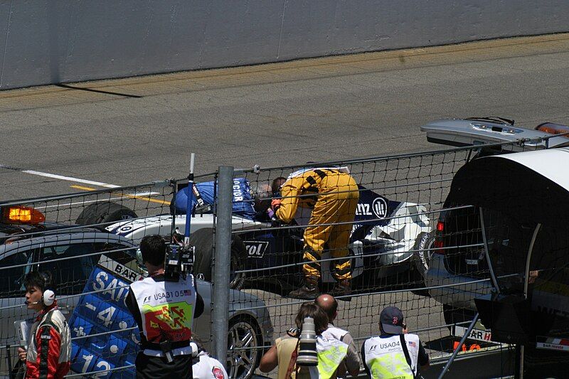 File:RalfSchumacher-2004-06-20-Accident-01-KuyperHoffman.JPG