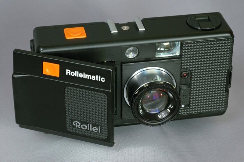 File:Rolleimatic-open-front.jpg