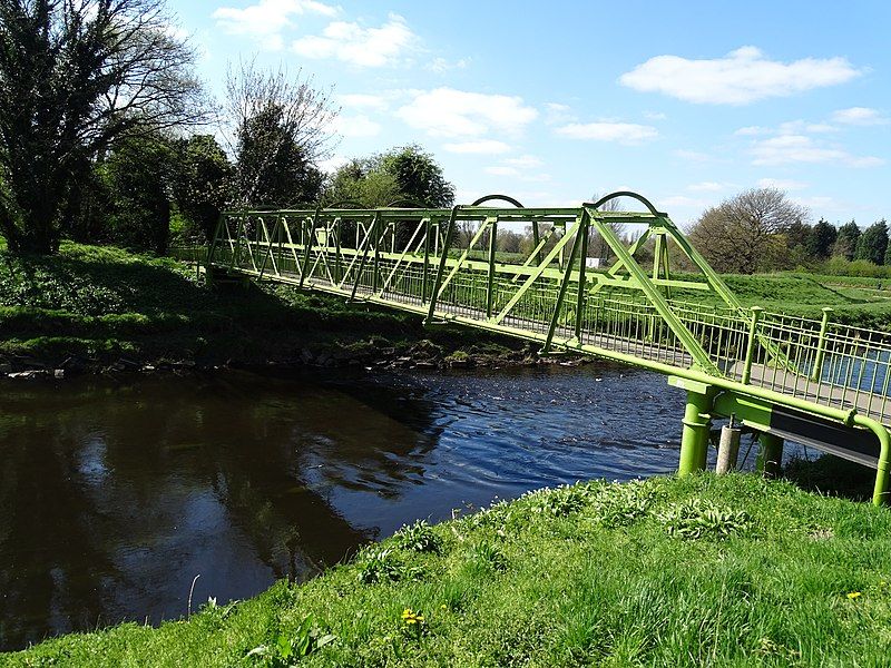 File:Simons Bridge, Didsbury.jpg