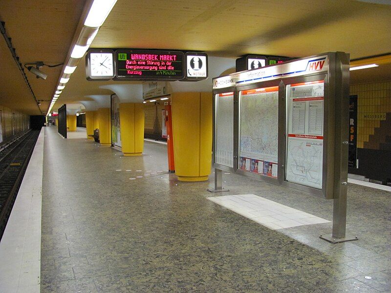 File:U-Bahnhof Meßberg 2.jpg