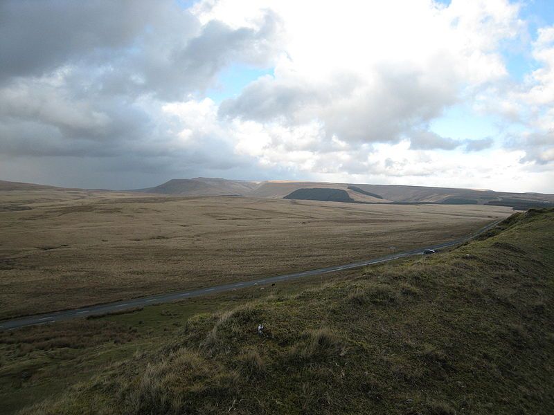 File:A4059 Brecon Beacons.JPG