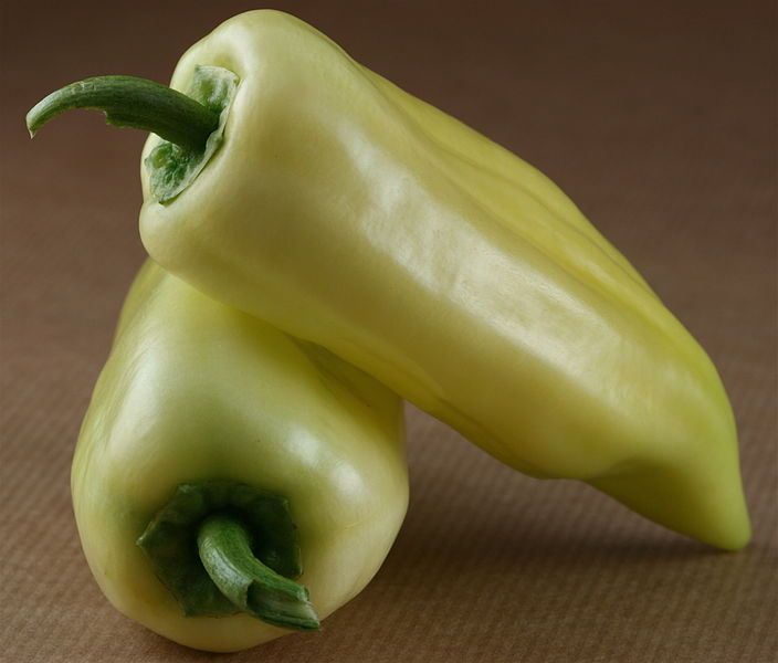 File:Banana Peppers.jpg