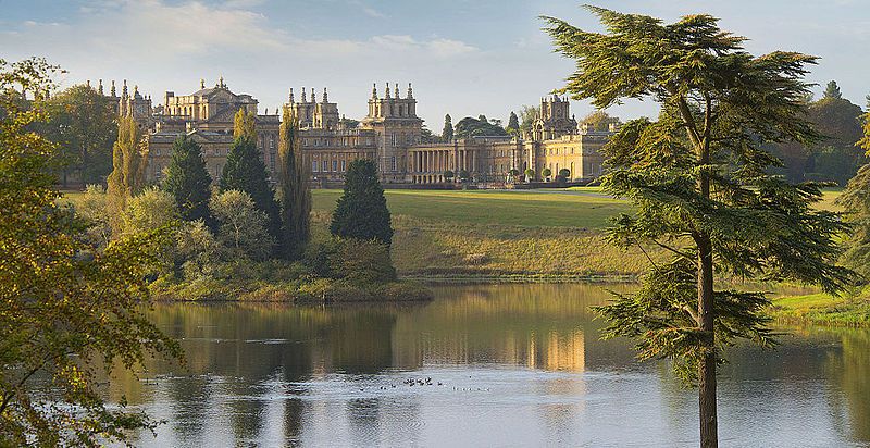 File:Blenheim Palace 2014.jpg