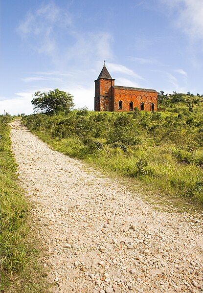 File:Bokor Church.jpg