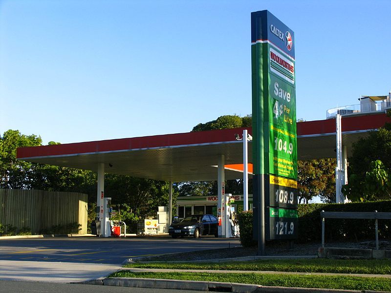 File:Caltex-woolworths-margate.JPG