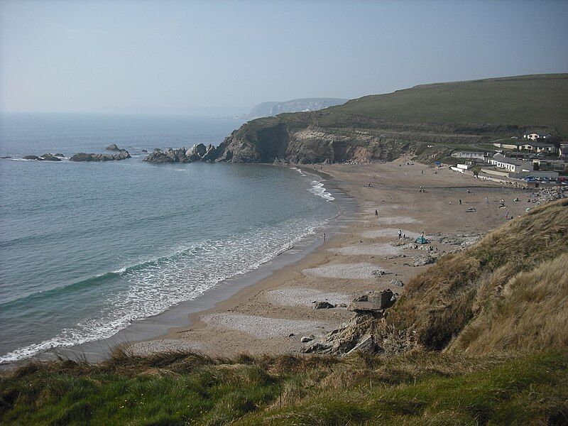 File:Challaborough beach.JPG