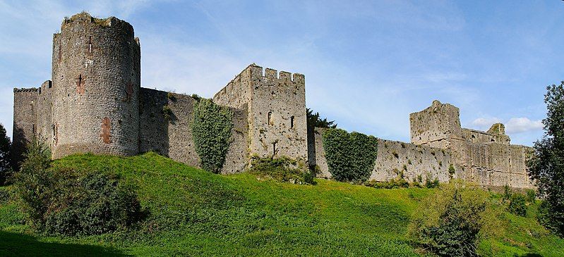 File:Chepstow castleS2 stitch.jpg