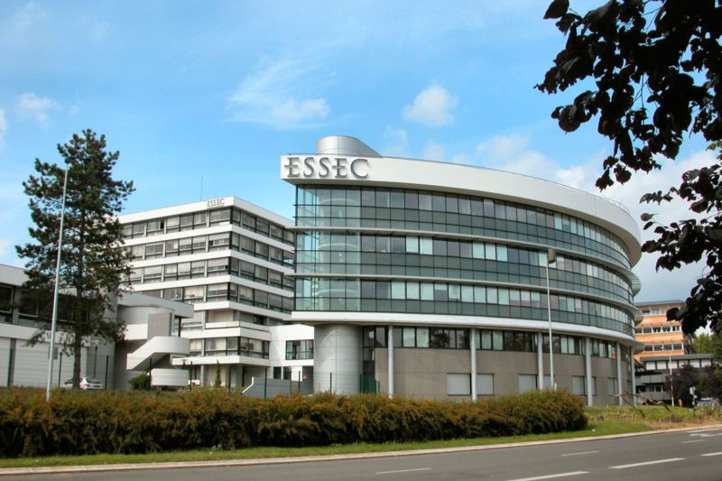 File:ESSEC campus cergy.jpg