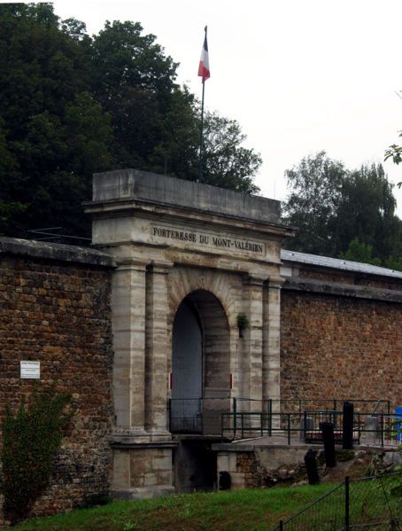 File:Fort Mont-Valerien.JPG