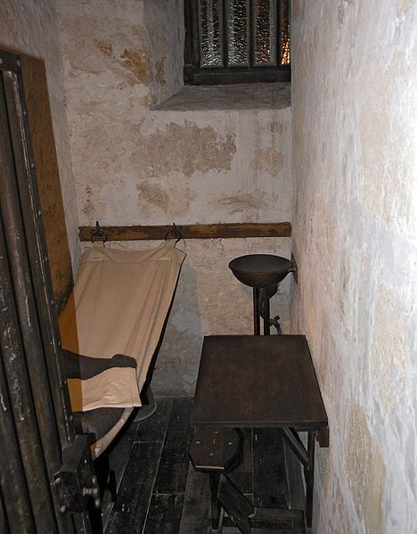 File:FremantlePrisonCell.jpg