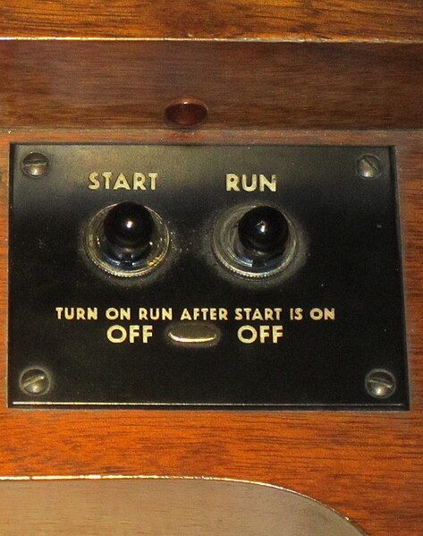 File:Hammond B-3 START-RUN.jpg