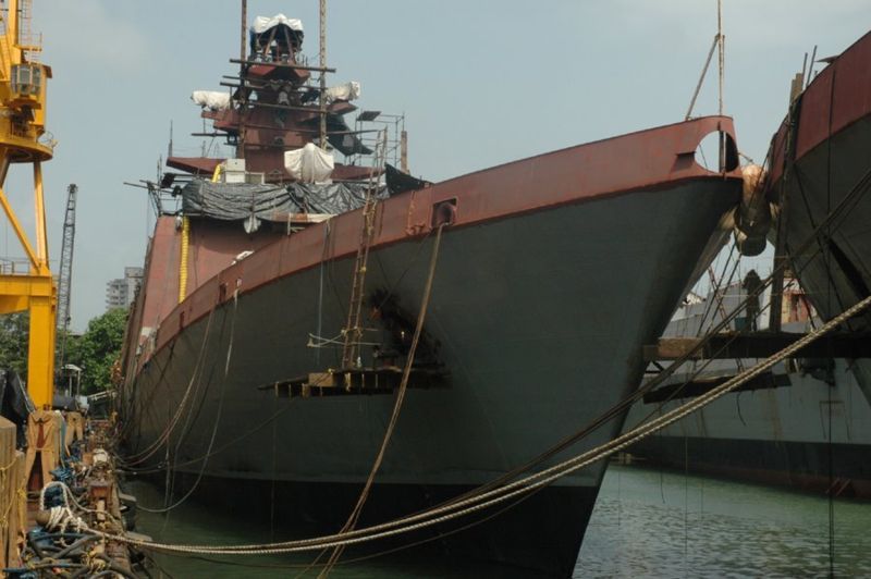 File:INS Shivalik construction.JPG