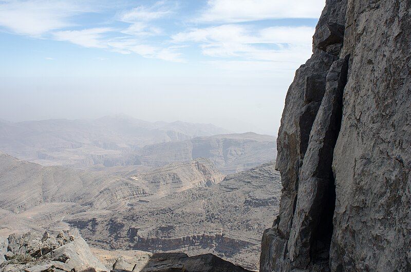 File:Jebel Qiwhi (16570330289).jpg