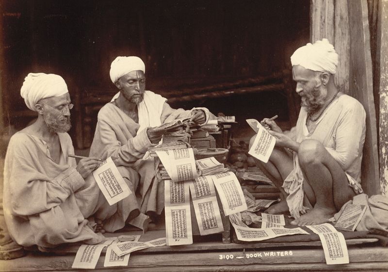 File:Kashmir-hindu-priests.jpg