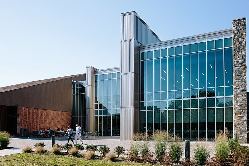 File:Kessel Student Center.jpg