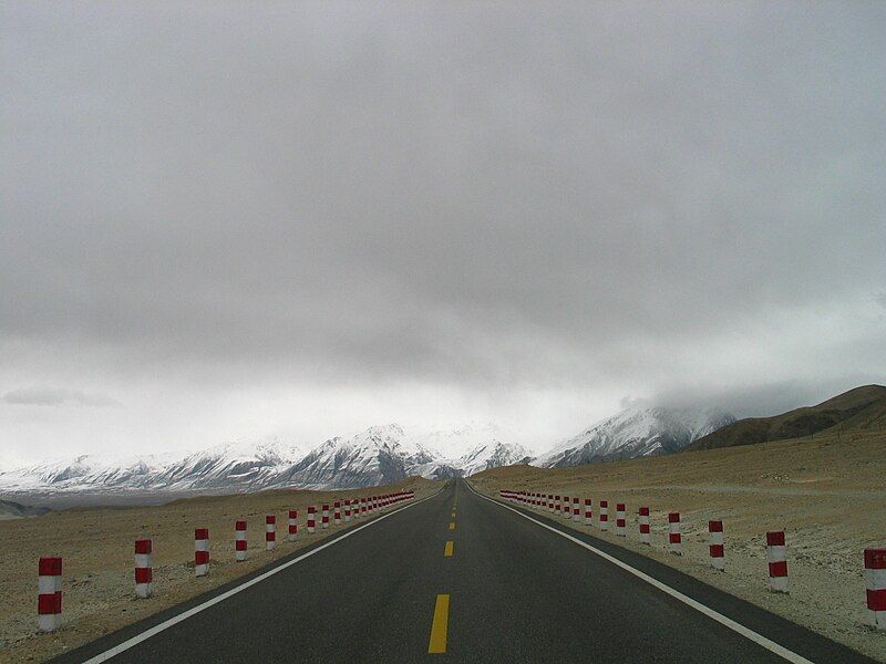 File:Khunjerab Pass.jpg