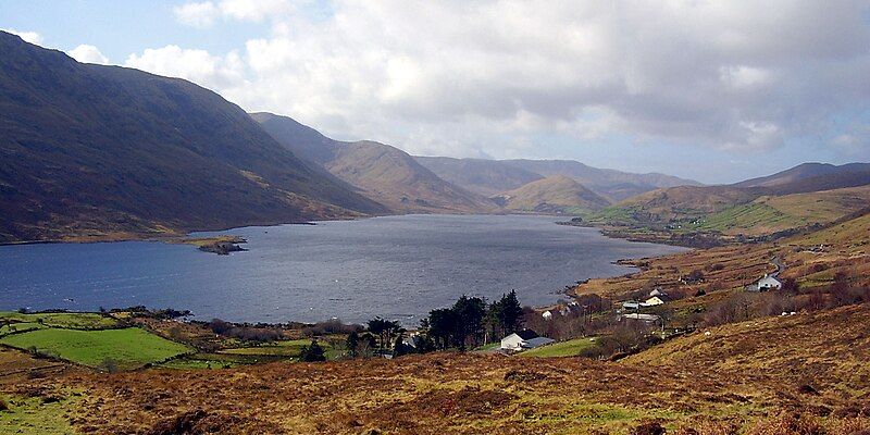 File:Loch na Fooey.jpg