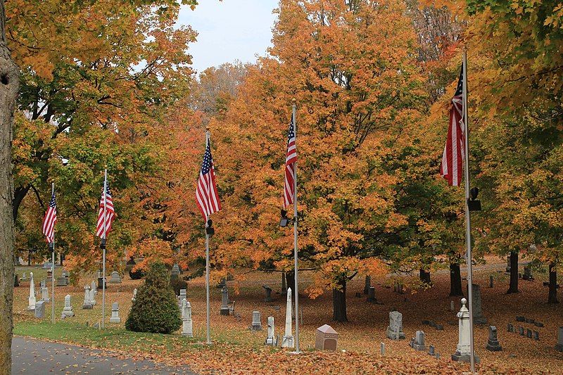 File:Maple Grove Cemetery.jpg