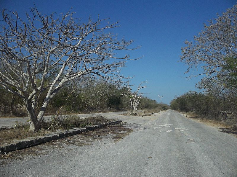 File:Misnebalam, Yucatán (36).jpg