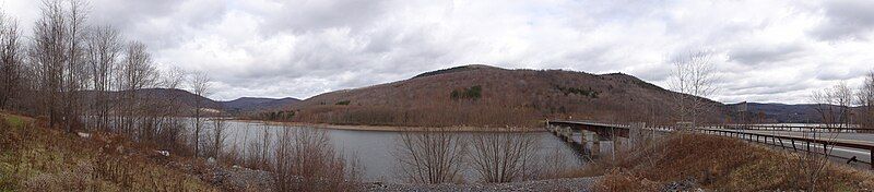 File:Perch Lake Mountain.jpg