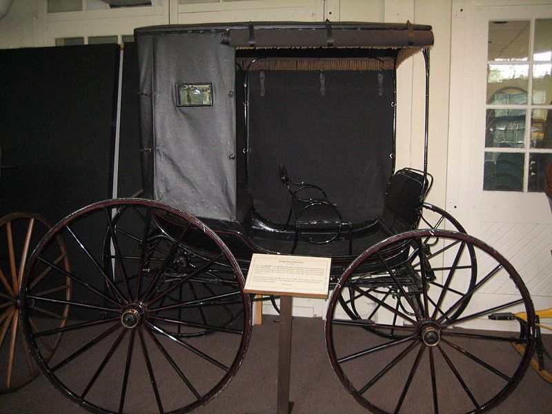 File:Phaeton carriage3.jpg