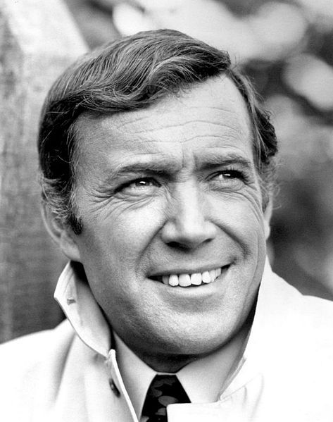 File:Val Doonican 1971.jpg