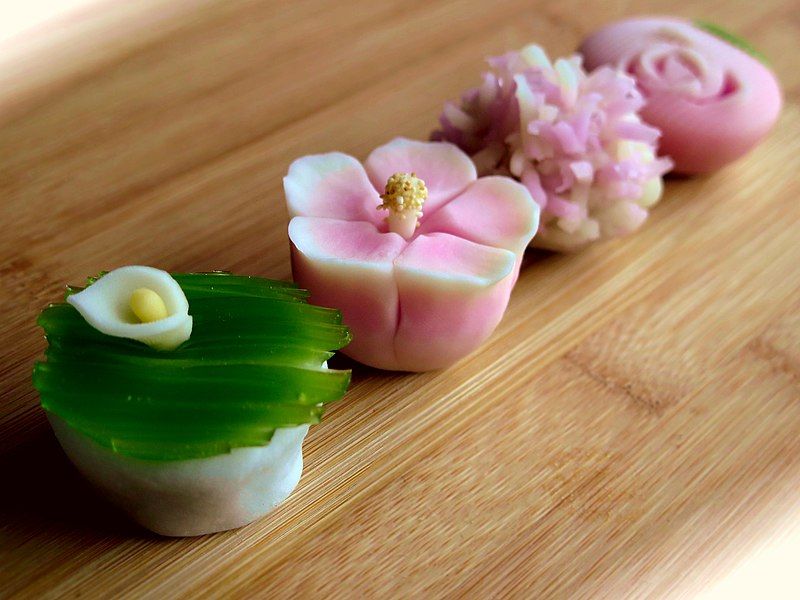 File:Wagashi closeup 14.jpg