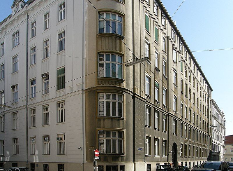 File:Wien9 Mariannengasse 4.jpg