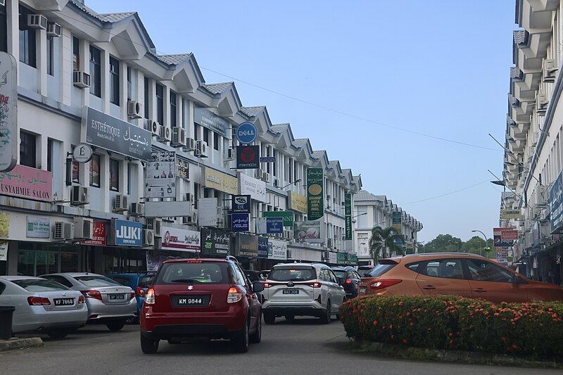 File:Batu Bersurat Brunei.jpg