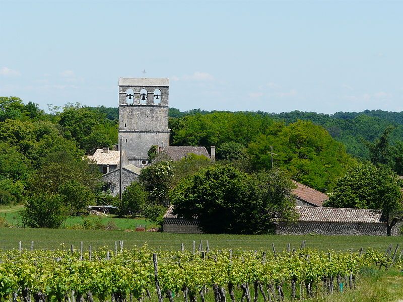 File:Conne-de-Labarde village.JPG