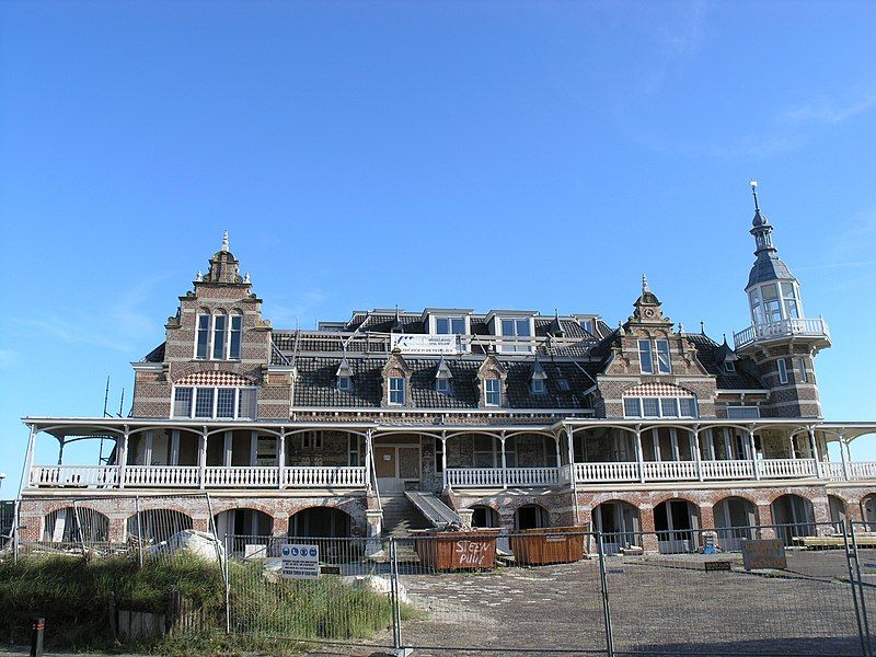 File:Domburgbadpaviljoenfrontaal.JPG