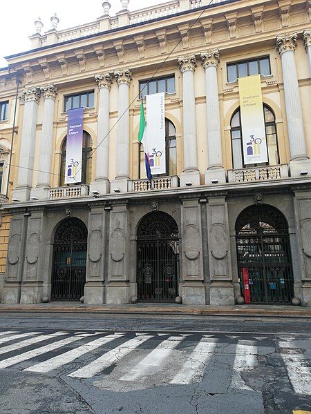 File:Fondazione CRT.jpg