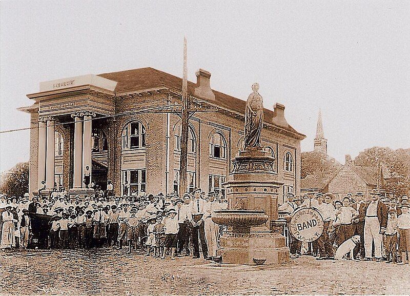 File:Jefferson.Carnegie.Library.TX.aug.11.1913.jpg