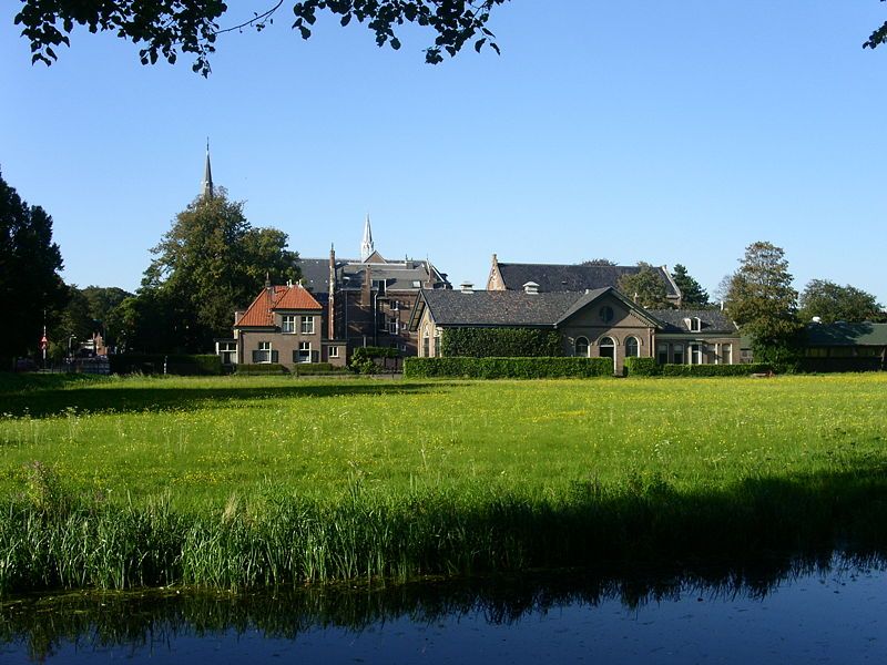 File:Landschap Overveen.jpg