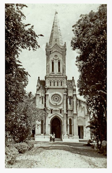 File:Old Battambang Church.jpg