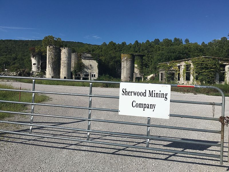 File:SherwoodTNUSA-MiningCompanyEntrance.jpg