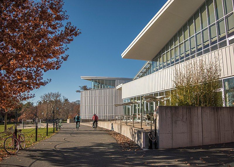 File:SmithCollegeCampusCenter.jpg