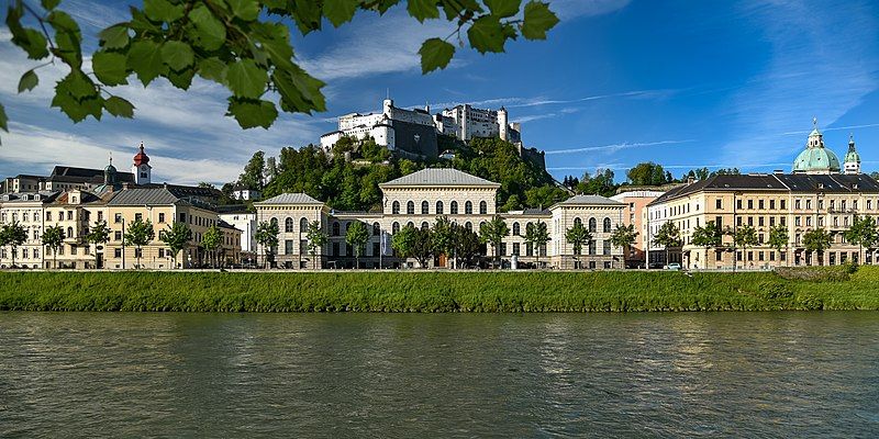 File:Universität Salzburg (48489721022).jpg