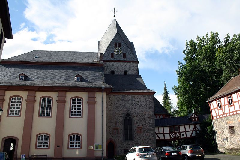 File:2012-07 Kirche Laubach.jpg