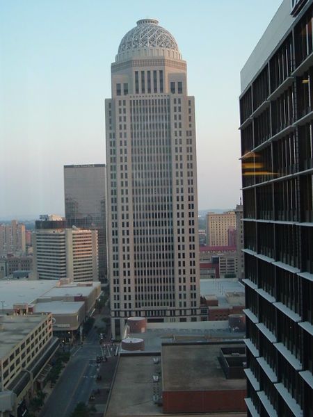 File:Aegoncenterlou.jpg