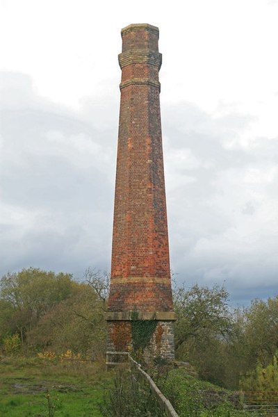 File:Chimney, Tankerville Mine.jpg