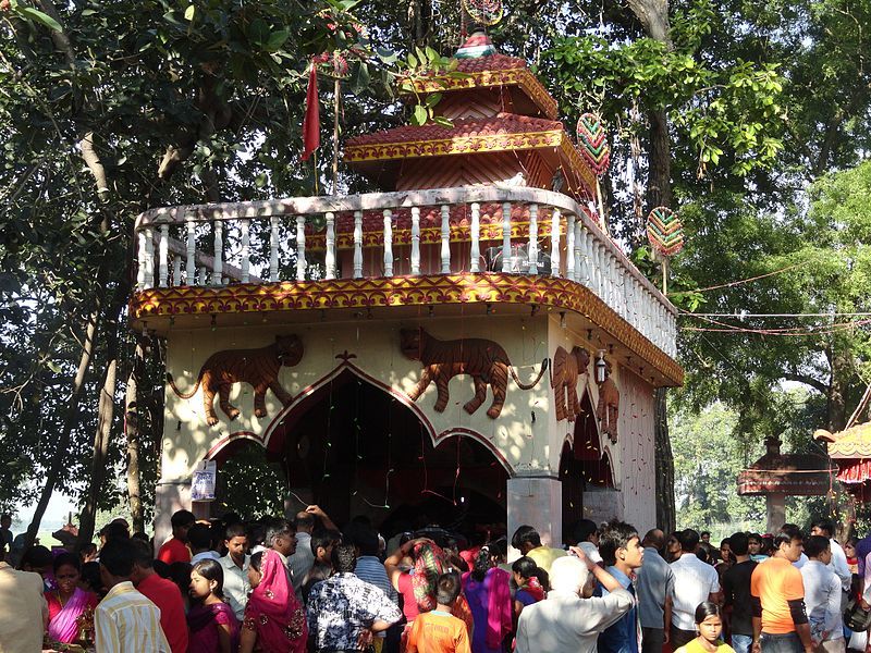 File:Gadhimai Temple (2).JPG