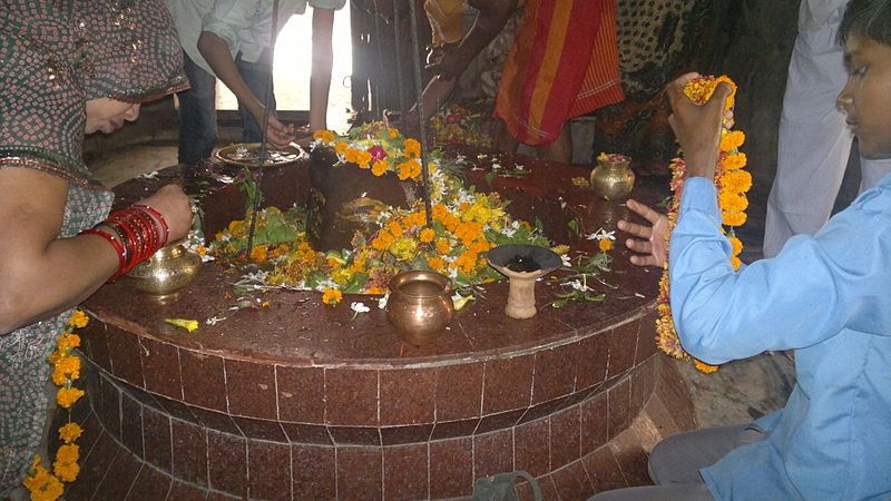 File:Ghuisarnath Dham.jpg