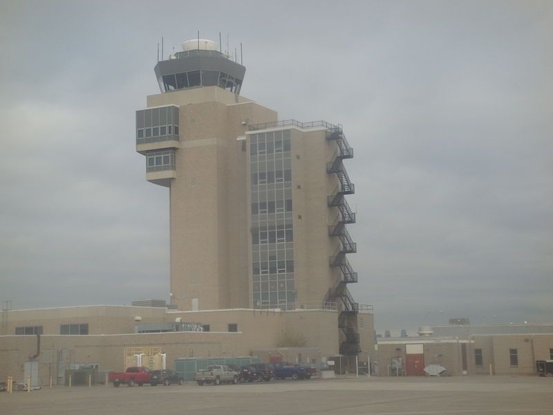 File:KMSP ATC tower.jpg